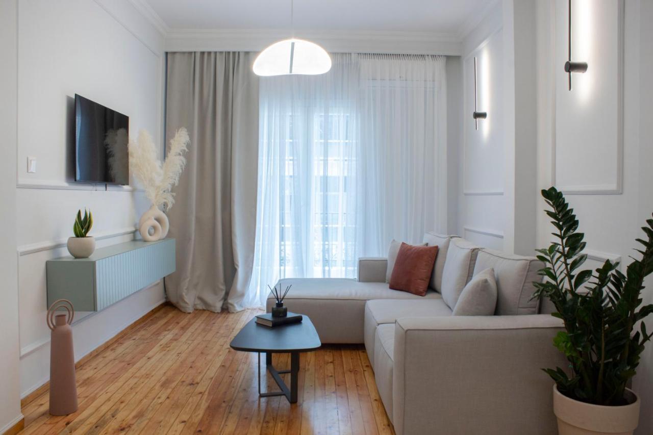 Stylish Modern Classic Apartment Szaloniki Kültér fotó